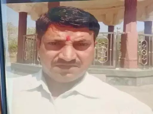 अपने ही मकान में ट्रैफिक ASI का जला हुआ शव मिलने से सनसनी अपने ही मकान में ट्रैफिक ASI का जला हुआ शव मिलने से सनसनी