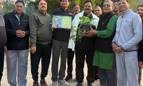 गुणवत्तापूर्ण सड़क निर्माण पर कॉन्ट्रेक्टर का किया स्वागत