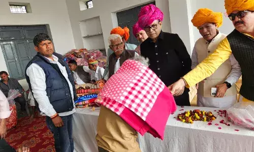 सामाजिक सरोकार की अनूठी पहल, ग्राम सालरिया कलां में हर घर तक कंबल पहुंचाया सामाजिक सरोकार की अनूठी पहल, ग्राम सालरिया कलां में हर घर तक कंबल पहुंचाया