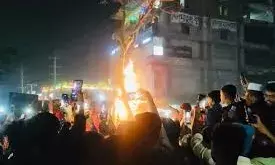 बांग्लादेश में हिंदू अल्पसंख्यक पर हिंसक हमला, जिंदा जलाने का प्रयास