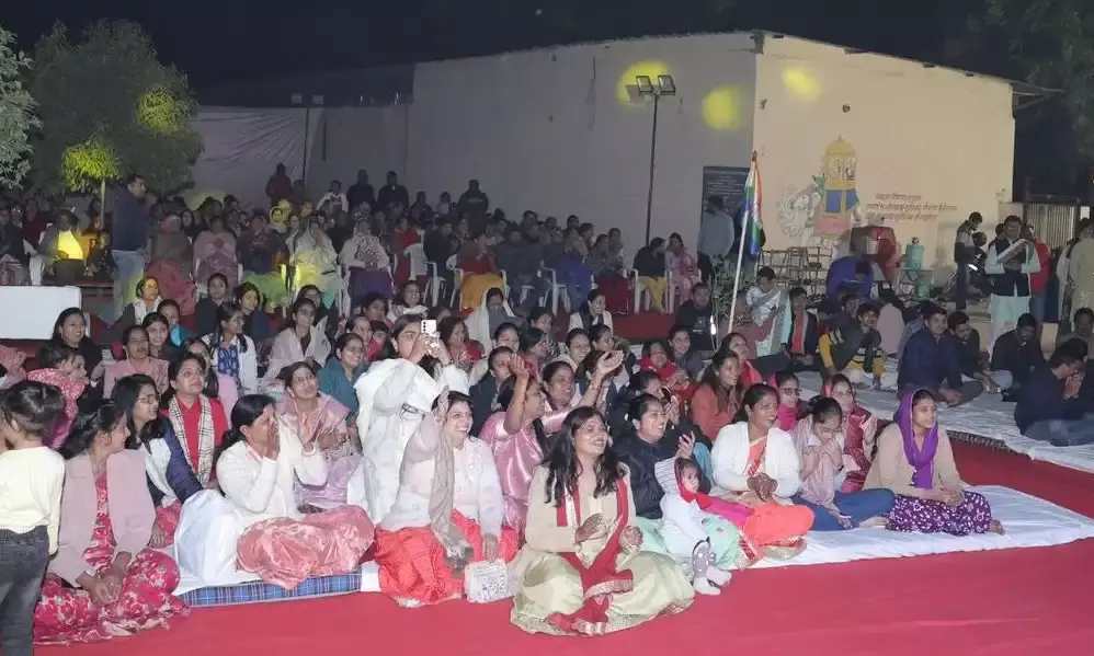 जैन डिवोशनल नाईट का ऐतिहासिक आयोजन, सैकड़ों श्रावक-श्राविकाएं भजनों पर झूमे