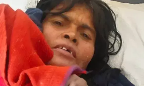 बंद  खदान में रहस्यमयी ढंग से तैरती महिला का रेस्क्यू, पुलिस को देख कर कहती राम राम