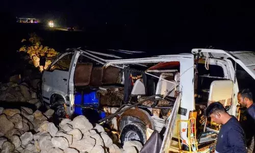 पाकिस्तान में बस-वैन टक्कर, 15 की मौत, 25 से अधिक घायल; मृतकों में विश्वविद्यालय खिलाड़ी शामिल