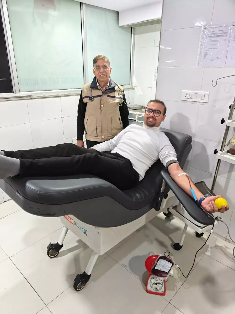 नववर्ष पर चौधरी ने किया रक्तदान