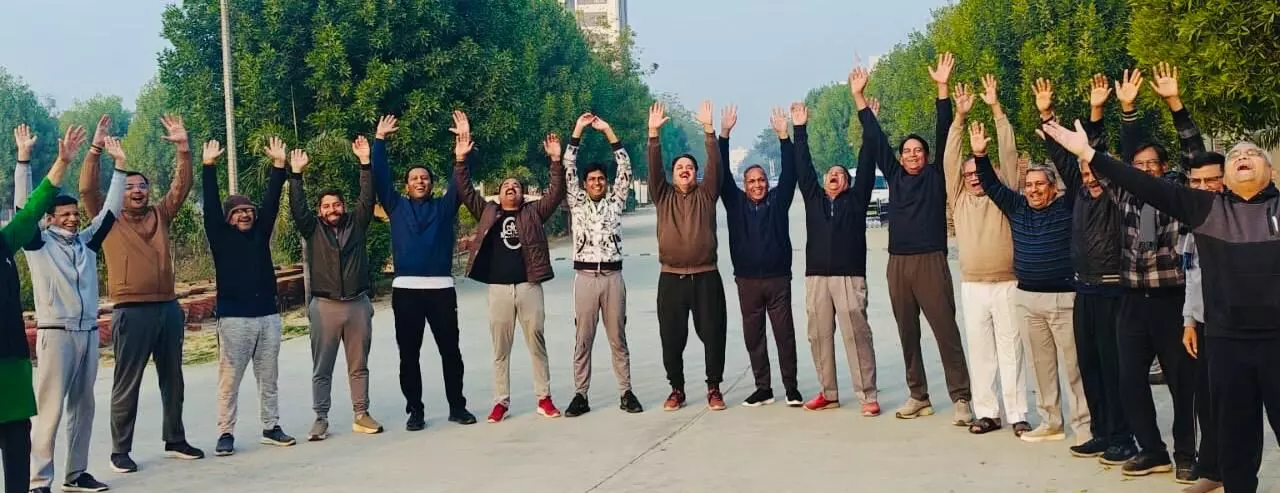 हास्य क्लब ने ठहाके लगाकर मनाई सातवीं वर्षगांठ