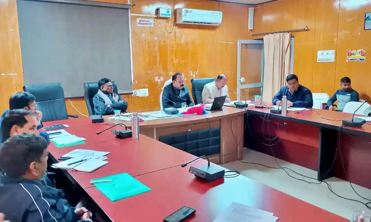 आमजन को योजनाओं का समुचित लाभ मिले, फार्मर रजिस्ट्री में शत प्रतिशत कृषक लाभान्वित हों :कलक्टर