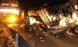 बीकानेर में भारतमाला हाईवे पर भीषण सड़क हादसा: 4 की मौत, महिला सहित 3 घायल