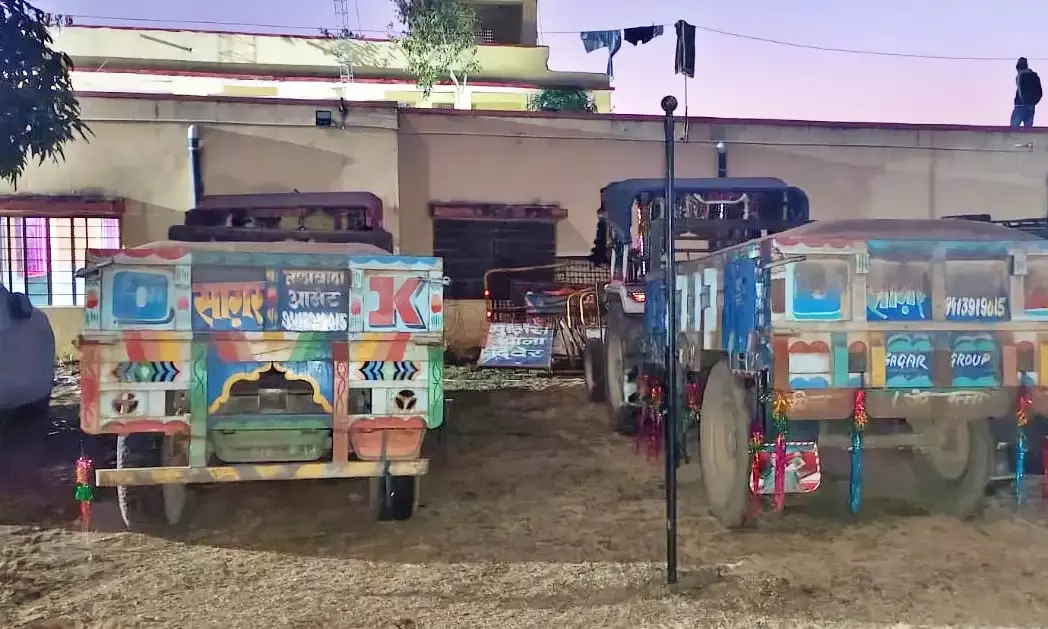 अवैध खनन पर कार्रवाई : चार प्रकरण दर्ज, दो गिरफ्तार, 8.99 लाख की वसूली