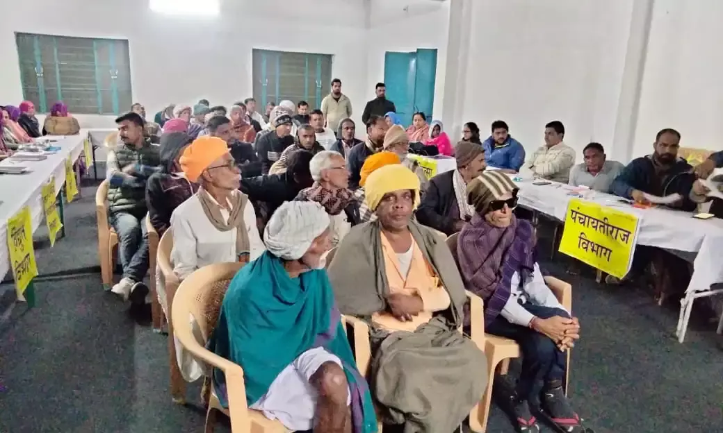 काना देव का गुढ़ा में किसान अधिकार पंजीकरण पखवाड़ा शिविर एवं रात्रि चौपाल का आयोजन