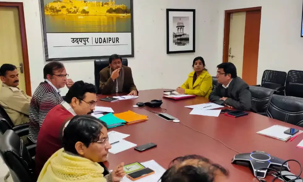 पंच गौरव से स्थानीय आर्थिक गतिविधियों को बढ़ावा देने पर करें फोकस : जिला कलक्टर