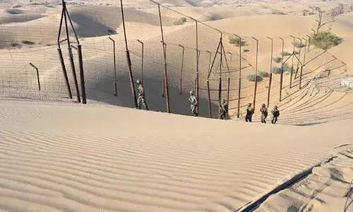 बॉर्डर पर पाकिस्तान से आई 20 करोड़ रुपये की हेरोइन जब्त, डिलीवरी के बाद लौट रहा ड्रोन खेत में हुआ क्रैश