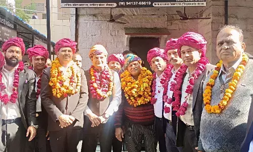 जिला अभिभाषक संस्था की नव निर्वाचित कार्यकारिणी का स्वागत