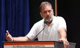 इंदौर के दूषित पानी मामले पर राहुल गांधी ने पीएम की खामोशी पर साधा निशाना