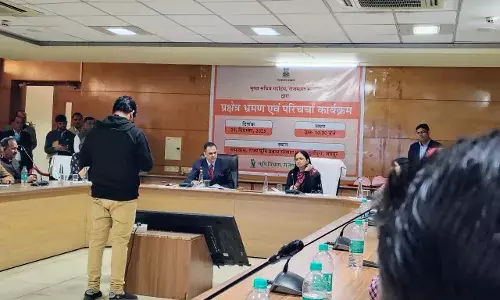 मुख्य सचिव महोदय ने जिले के प्रगतिशील कृषकों के साथ की परिचर्चा