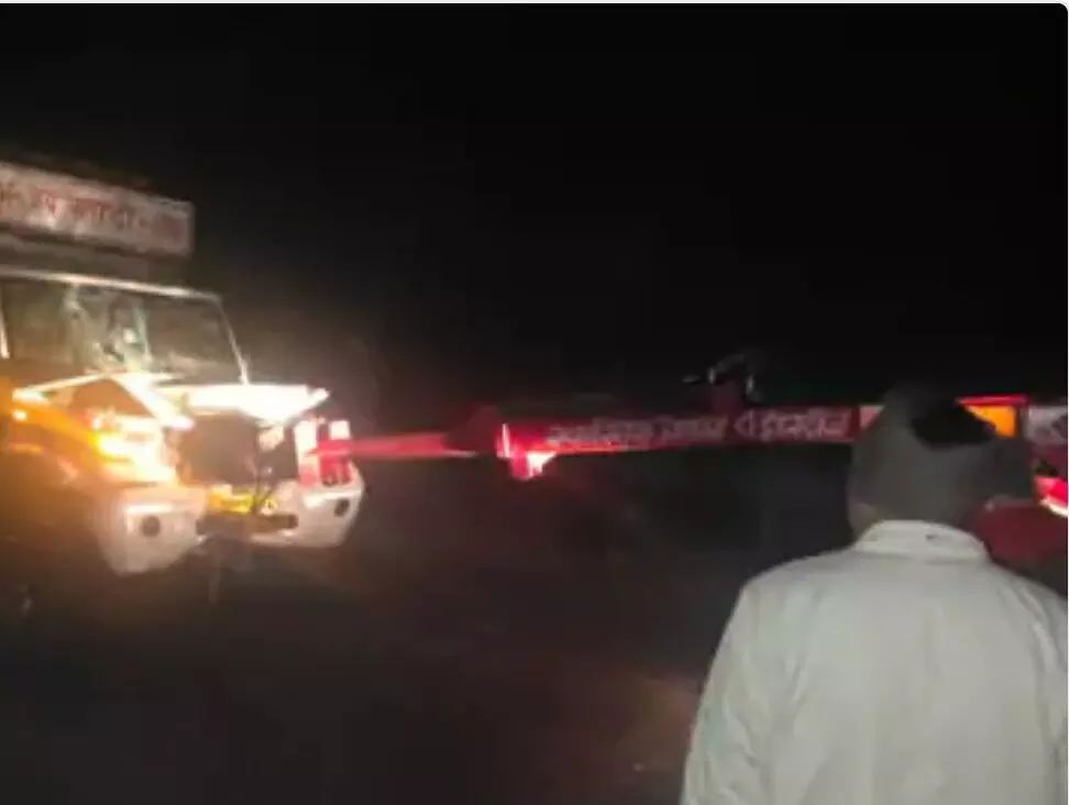 मध्य प्रदेश में एक ही रात दो भीषण सड़क हादसे, कटनी और सिवनी में आठ लोगों की मौत मध्य प्रदेश में एक ही रात दो भीषण सड़क हादसे, कटनी और सिवनी में आठ लोगों की मौत