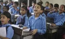 6 से  खुलेंगे स्कुल , जनवरी पढ़ाई से ज्यादा आयोजनों का महीना, शिक्षक संगठनों में बढ़ी चिंता