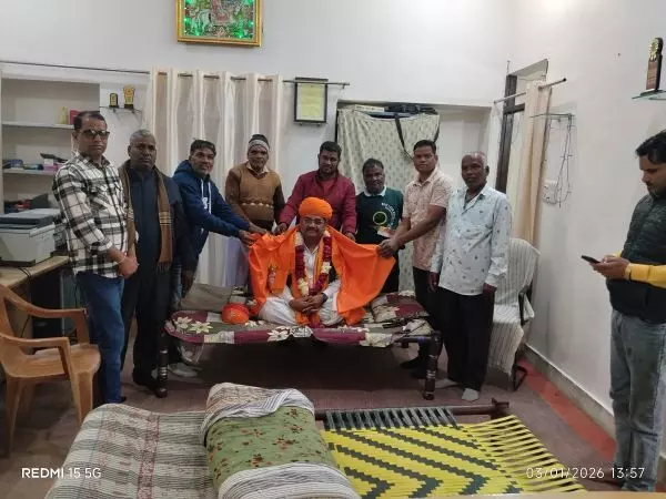 रायला प्रवास में बाबा रामदेव के वंशज का स्वागत, समाजजनों ने लिया आशीर्वाद रायला प्रवास में बाबा रामदेव के वंशज का स्वागत, समाजजनों ने लिया आशीर्वाद