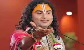 बांग्लादेशी खिलाड़ी विवाद पर अनिरुद्धाचार्य महाराज भड़के, बोले बॉलीवुड खुद को भगवान समझता है