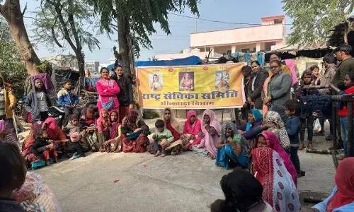 सेवा बस्तियों में कंबल वितरण, सामाजिक जागरूकता पर संवाद