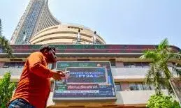 शेयर बाजार में गिरावट, सेंसेक्स 109 अंक टूटकर लाल निशान पर खुला