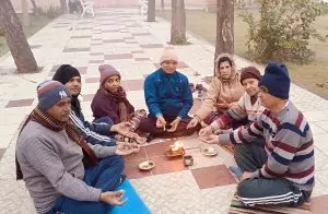 विश्व कल्याण एवं आरोग्यता हेतु, पतंजलि परिवार ने किया हवन विश्व कल्याण एवं आरोग्यता हेतु, पतंजलि परिवार ने किया हवन