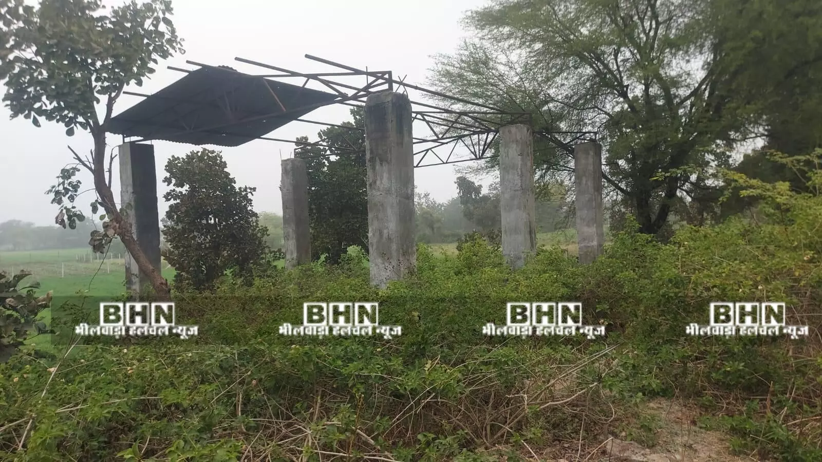 आंमा गांव में श्मशान घाट बदहाली का शिकार, गंदगी और अव्यवस्था के बीच अंतिम संस्कार को मजबूर ग्रामीण आंमा गांव में श्मशान घाट बदहाली का शिकार, गंदगी और अव्यवस्था के बीच अंतिम संस्कार को मजबूर ग्रामीण