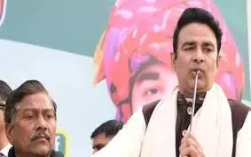 भाजपा नेता संगीत सोम को बम धमकी, सुरक्षा बढ़ाने के साथ पुलिस जांच तेज भाजपा नेता संगीत सोम को बम धमकी, सुरक्षा बढ़ाने के साथ पुलिस जांच तेज