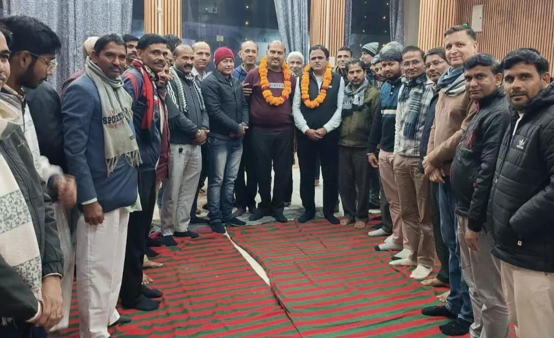 कपड़ा व्यापार मंडल बैठक में पाटनी निर्विरोध अध्यक्ष, छीपा बने मंत्री कपड़ा व्यापार मंडल बैठक में पाटनी निर्विरोध अध्यक्ष, छीपा बने मंत्री