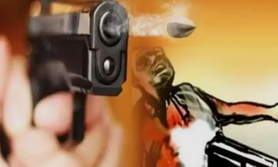 युवक को गोली लगने से सनसनी, हालत गंभीर होने पर अलवर रेफर