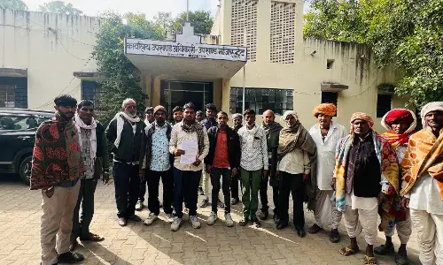 वार्ड पुनर्गठन से नाराज ग्रामीणों ने दी चुनाव बहिष्कार की चेतावनी वार्ड पुनर्गठन से नाराज ग्रामीणों ने दी चुनाव बहिष्कार की चेतावनी