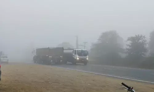 तीसरे दिन भी छाया घना कोहरा, ग्रामीण क्षेत्रों में जनजीवन प्रभावित