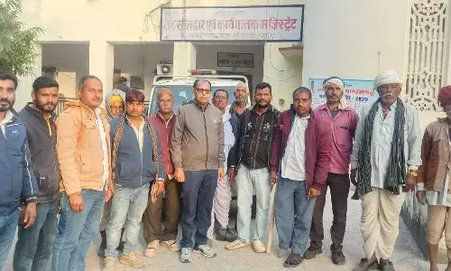 ग्रामीणों ने बच्चों के भविष्य के लिए विद्यालय को भूमि भेंट की