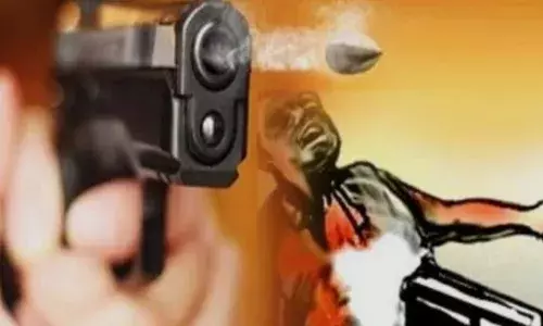 युवक को गोली लगने से सनसनी, हालत गंभीर होने पर अलवर रेफर