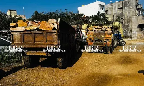 अवैध खनन पर कड़ी कार्रवाई, 8 ट्रैक्टर ट्रॉली जब्त अवैध खनन पर कड़ी कार्रवाई, 8 ट्रैक्टर ट्रॉली जब्त