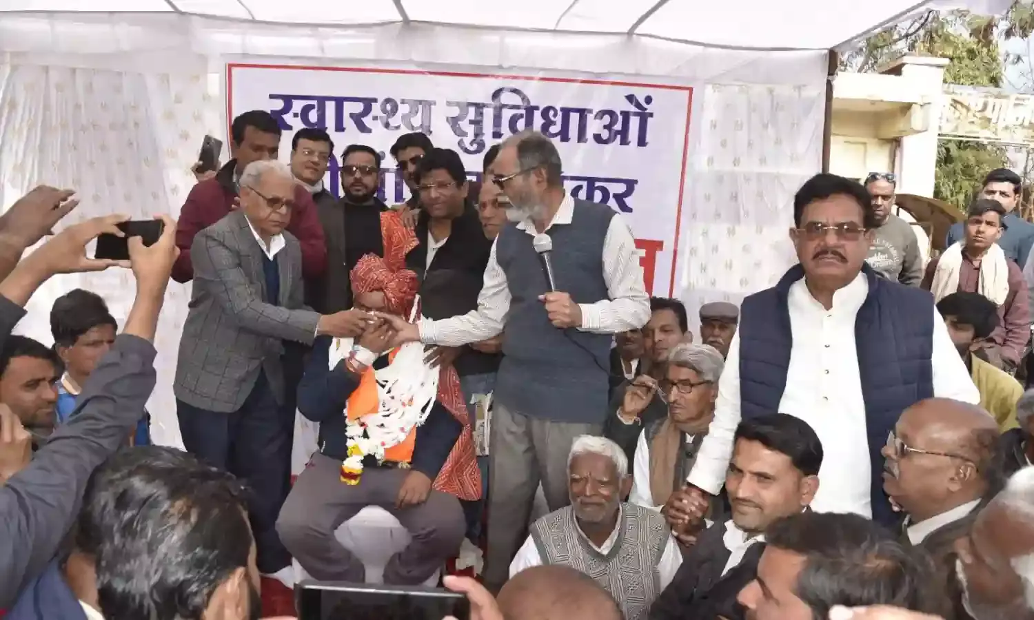 छोटीसादड़ी में जनहित मुद्दों पर अनशन समाप्त, प्रशासनिक आश्वासन के बाद लिया निर्णय