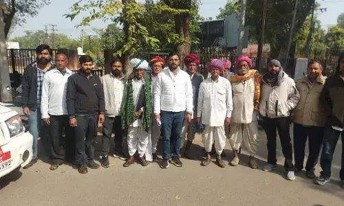 वार्ड पुनर्गठन पर बनेड़ा ग्रामीणों का विरोध, जिला कलेक्टर को सौंपा ज्ञापन