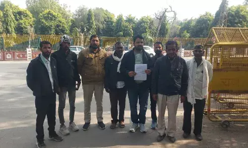 मोटरास ग्राम पंचायत को दो वार्डों में बांटने का विरोध, ग्रामीणों ने जिला कलेक्टर को सौंपा ज्ञापन