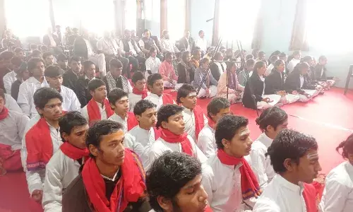 नवप्रवेशी विद्यार्थियों का वेदारंभ समारोह संपन्न