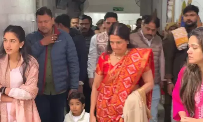 राधिका अनंत अंबानी ने किए श्रीनाथजी के दर्शन, चिरंजीव विशाल बावा से लिया आशीर्वाद