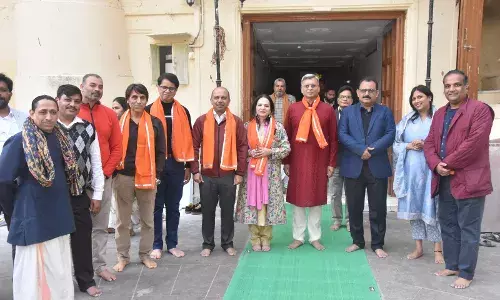 केन्द्रीय सहकारिता सचिव भूटानी ने किये प्रभु श्रीनाथजी के दर्शन