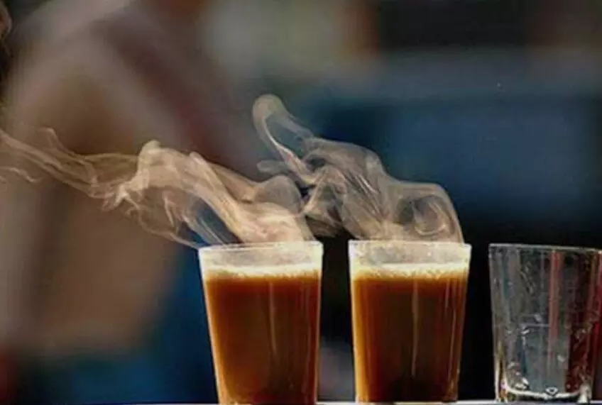 क्या आप भी पीते हैं दिन में 4 कप से ज्यादा चाय? नई रिपोर्ट में कैंसर और एनीमिया का बड़ा खुलासा क्या आप भी पीते हैं दिन में 4 कप से ज्यादा चाय? नई रिपोर्ट में कैंसर और एनीमिया का बड़ा खुलासा