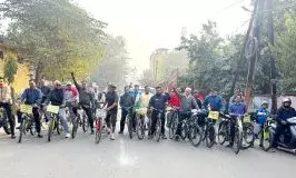 सड़क सुरक्षा माह में निकाली जनजागरूकता साइकिल रैली