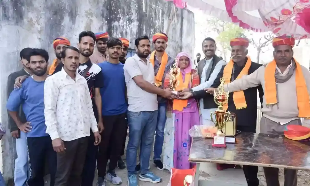 मण्डावर में चौहान की पुण्यतिथि पर क्रिकेट प्रतियोगिता आयोजित