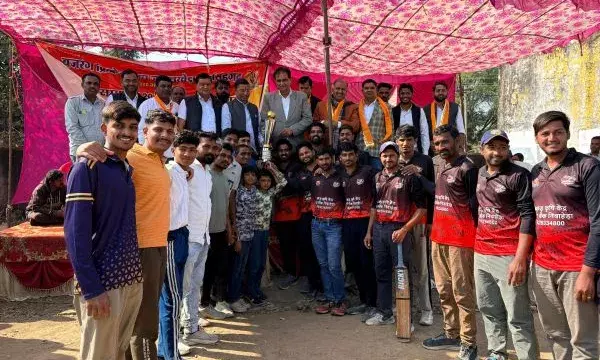 धाकड़ समाज टी-20 क्रिकेट प्रतियोगिता का समापन, उखलिया बनी विजेता