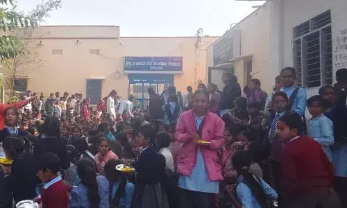 नंदराय में शिक्षक के स्थानांतरण को लेकर छात्र सड़क पर उतरे, शिक्षा व्यवस्था पर सवाल