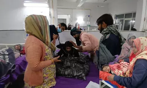 छत से गिरकर तीन बच्चे घायल