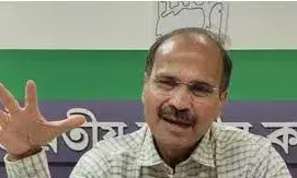 भतीजे को बचाने में लगीं सीएम ममता, अधीर रंजन चौधरी ने बंगाल सरकार पर फिर साधा निशाना भतीजे को बचाने में लगीं सीएम ममता, अधीर रंजन चौधरी ने बंगाल सरकार पर फिर साधा निशाना