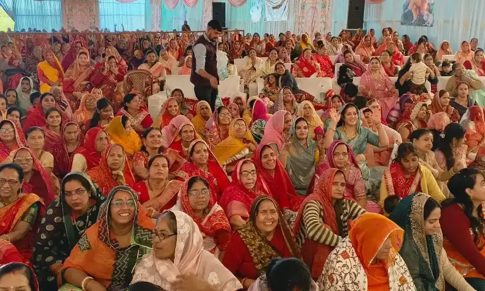 कृष्ण-रुक्मणी विवाह के प्रसंग पर झूमे श्रद्धालु; आज निकलेगी ठाकुर जी की बारात, होगा तुलसी विवाह