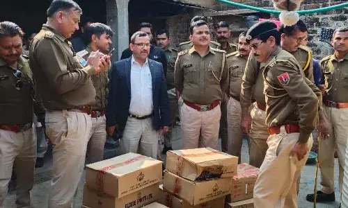 अवैध मदिरा पर कार्रवाई - वाश नष्ट, हथकड़ शराब जब्त अवैध मदिरा पर कार्रवाई - वाश नष्ट, हथकड़ शराब जब्त