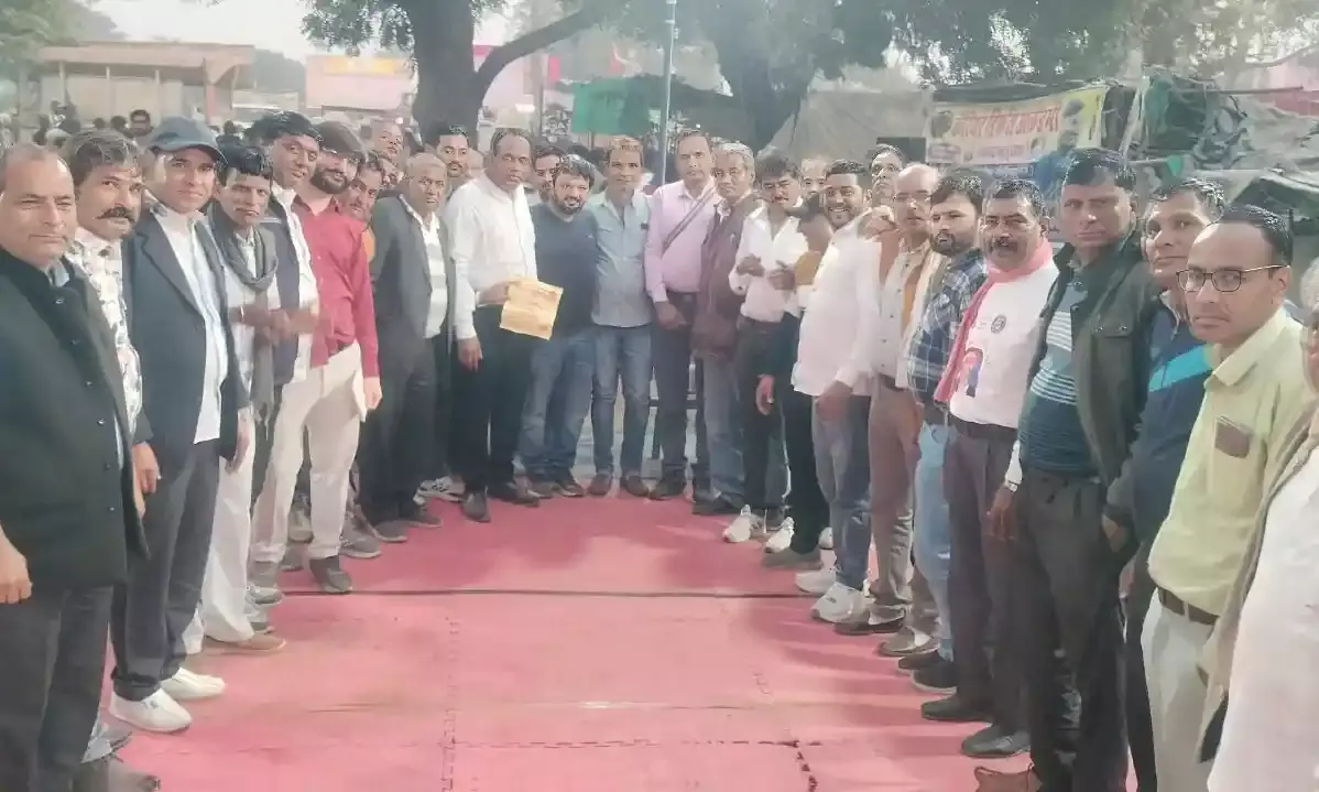 मातृकुण्डिया में सेन समाज का जनसंपर्क अभियान तेज, सामूहिक विवाह सम्मेलन का दिया निमंत्रण